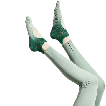 Full Toe Low Rise Grip Socks
